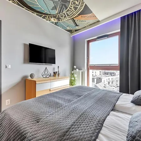 Waterlane Penthouse I Pool I Panoramic View شقة غدانسك